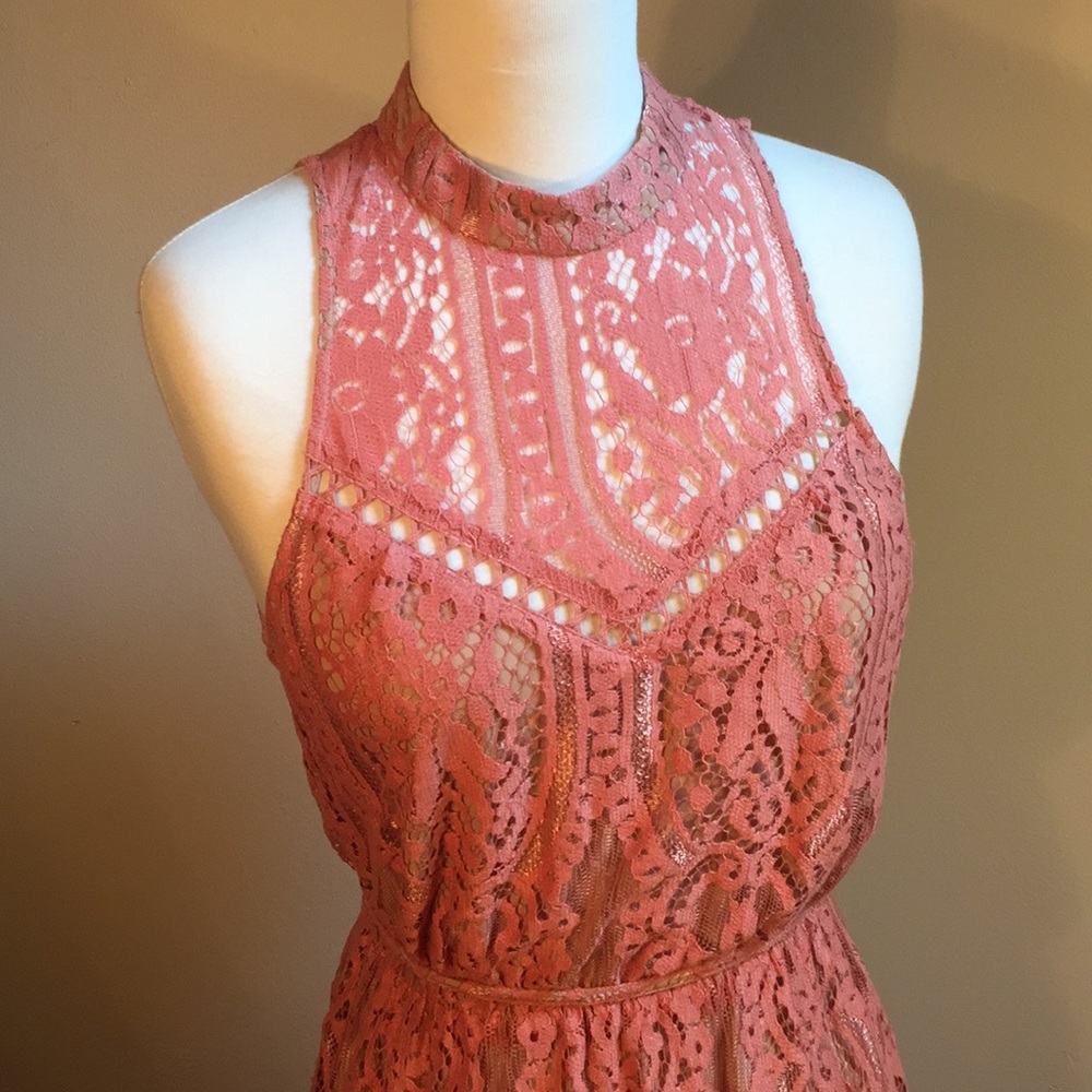 Lace midi dress